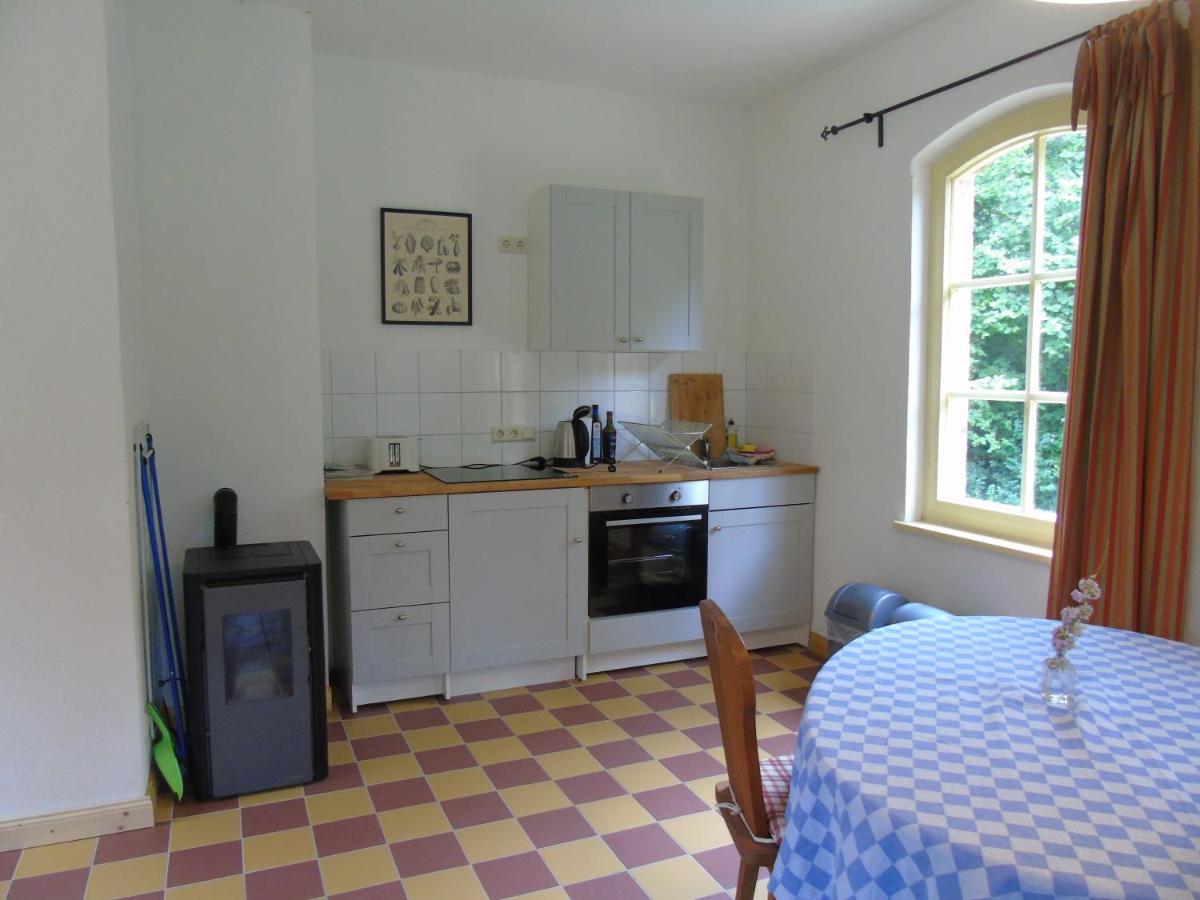 Schmiede Der Wasserburg Liepen Gielow 外观 照片